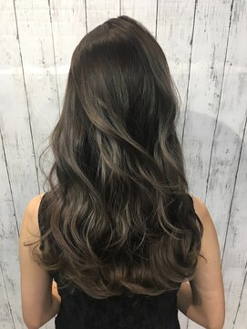 アンダーバー(UNDRvr) グレージュ