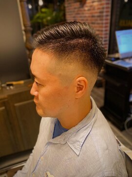 バレス 田町(BALES) [スキンフェード/ツイストスパイラル/田町]