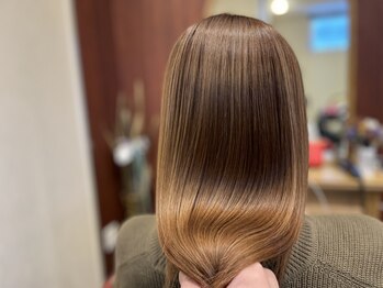 ラヴィソン ヘアー(RAVISSANT HAIR)の写真/≪矢場町・栄≫縮毛矯正専門店/施術総数4万人以上の実績で抜群の技術が自慢♪綺麗な天使の輪へ導く