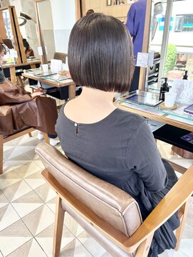 バブ バイネオリーブ(Bab by neolive) 切りっぱなしボブ　モード　チョコレート　ショートヘア