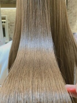 クロワ(croix) 話題の髪質改善ミネコラトリートメント