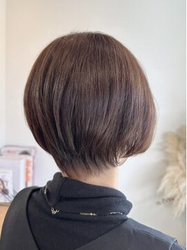 レオン(Re:ON) ブラウンカラー×ショートヘア