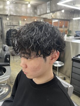 ロンドガルマン 名古屋(Lond GULLMAN) SEIYA指名　波巻きスパイラル