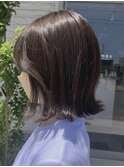 外ハネ切りっぱなしボブ
