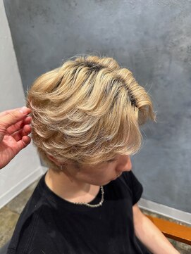 ネクストゼロ(NEXT zerO) 毛流れセンターパート