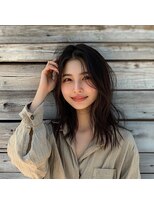 ラナ 新宿(lana)&nbsp;こなれミディアム/シースルーバング/パーマ/【lana hair 新宿】