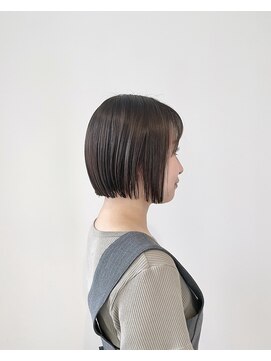 ゴーズゴードットビー 吉祥寺(go s go .b) ミニボブ/ぱつっとボブ/切りっぱなし/吉祥寺/イルミナカラー