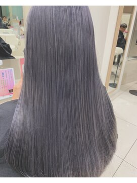 アヴァンス 泉大津店(AVANCE.) 髪質改善ダブルカラー×グレーシルバー×ケアブリーチ