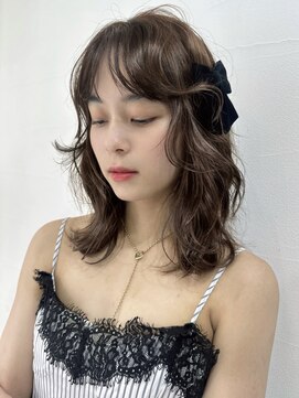 メゾンアクア 表参道(Maison ACQUA) ☆ブリーチなしダブルカラー オリーブ オリーブベージュ ボブ