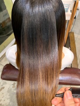 シーズヘア南口店 大好評！艶髪　極上の髪質改善　お任せください！