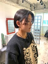 黒髪ストレート×ミニボブ