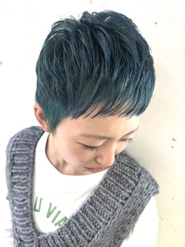 ヘアーワークス ヘルム 渋谷店(HAIR WORKS HELM) 【 HELM渋谷】ターコイズブルー