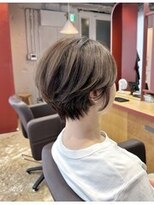 イロ ジェイアール JR奈良店(IRO)&nbsp;春のこっくりショートボブ/コテ巻き/透明感マロンベージュ