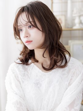 カバーヘアアンドスパ ブリス 浦和(COVER HAIR&SPA bliss) シースルーバングダークブラウンブリーチなしくびれレイヤー20代