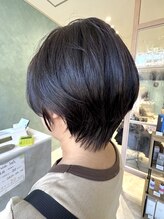 カシータフロル 岐阜北方店(Casita flor)&nbsp;岐阜/30代/40代/50代/ショート/白髪ぼかし/丸み/くびれ