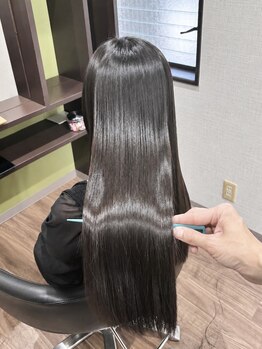 カットスタジオグラム(CUT STUDIO g)の写真/乾かすだけで髪がキレイになる♪髪質に合わせて施術するから、自宅でもサロン帰りのキレイが続く☆