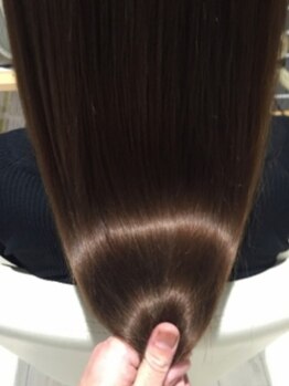 ブルーム(Bloom)の写真/業界最上級トリートメントで“髪質改善”◇サロン帰りのうる艶髪が続くから、鏡を見るのが楽しみに♪