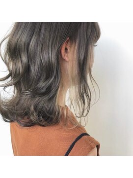 シャンプー ひろせ店(SHAMPOO) カーキアッシュのピアスカラー