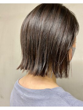 ヴィア(via) 切りっぱなしボブ×モノグレージュ