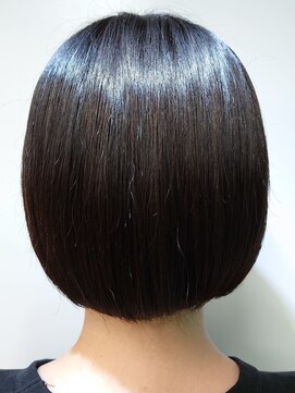 ヘアジーナ(Hair Jina) ツヤ髪黒髪ミニボブ☆