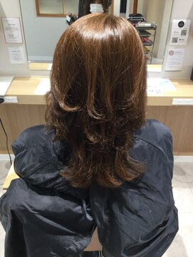 エスバイラッシュ(es by rush) ロングレイヤー