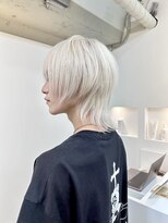 セルン(cerne)&nbsp;【ホワイトレイヤーウルフ】