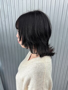 キバ(kva) ▽□□▽レディースウルフカット