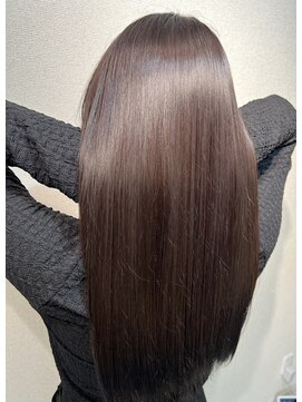 ファミーユ 本山駅(Famille) 綺麗なつやつやストレート