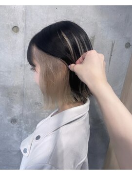 カリーナコークス 原宿 渋谷(Carina COKETH) ブリーチ2回の淡めベージュ