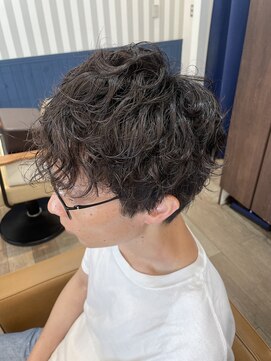 リル バイ フレイムス 川口(Lilou by Frames) スパイラルパーマ