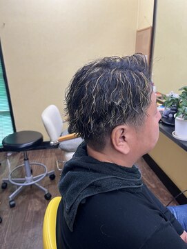 ヘアーズパッション(Hair's Passion) 縦落ちツイストスパイラル/ハイライト