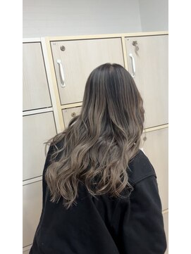 グランルッソ 岡山駅前(GRAN LUSSO) 【国富】上品バレイヤージュ｜大人の立体感カラー