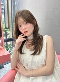 オリーブブラウン/レイヤーカット/透明感カラー/韓国ヘア