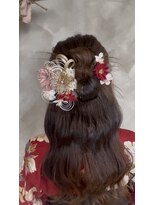 トイロ(hair design Toiro)&nbsp;カチモリハーフアップ