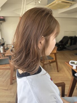 カナエ(CaNaE) インナーカラー　ベージュ
