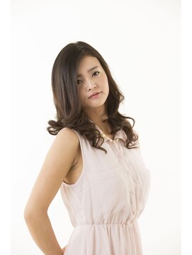 美容室 アネックス(ANNEX) 弾力のある大きめウェーブで女っぷりを底上げ