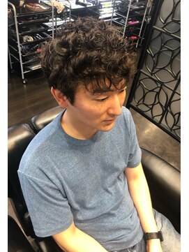 ヒロザバーバー(HIRO THE BARBER) リッジパーマ style