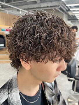 ラヴィズムバイフィフス(LUVISM by fifth) 波巻きパーマ波巻きスパイラルパーマツイストスパイラルパーマ