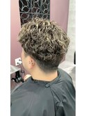 メンズマッシュウルフアッシュブラックパーマベリーショート