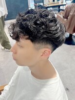 ネオリーブ クーロ メゾン 横浜(Neolive curro Maison)&nbsp;スペインカール×ハイライト[メンズ]