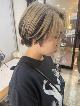 ヘアアンドスペース ベロン(hair&space velon) アンブレラベージュ