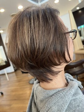 フェイス センター南店(FACE) 前下がりショートプチウルフ