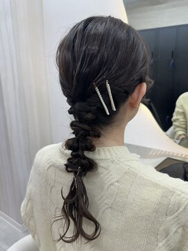 ラビス 池袋(Lovis) ワンレン/ネビージュ/エクステ/小顔/インナーカラー/韓国/池袋