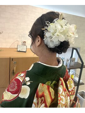 ゲリール ヘア プラス ケア(guerir hair+care) 【guerir hair + care】成人式ヘア