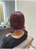 艶と透明感が映えるラベンダーピンクボブ