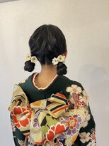 ココン(cocon)&nbsp;ツインお団子ヘア