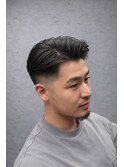 フェード×アップバングで魅せるビジネススタイル