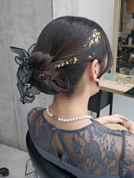 ディーエックス スリー(Dxxxx III) タイトシニヨン