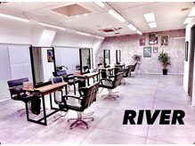 リバー 草加店(RIVER)