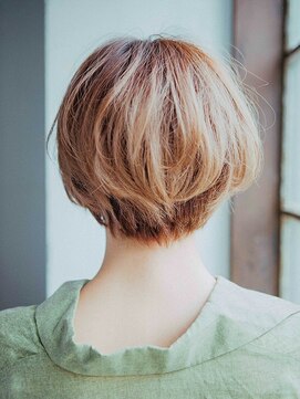 カラーサロンビスカリア 相模原エリア 淵野辺駅店(Color salon Biscaria) ふんわりショートボブ